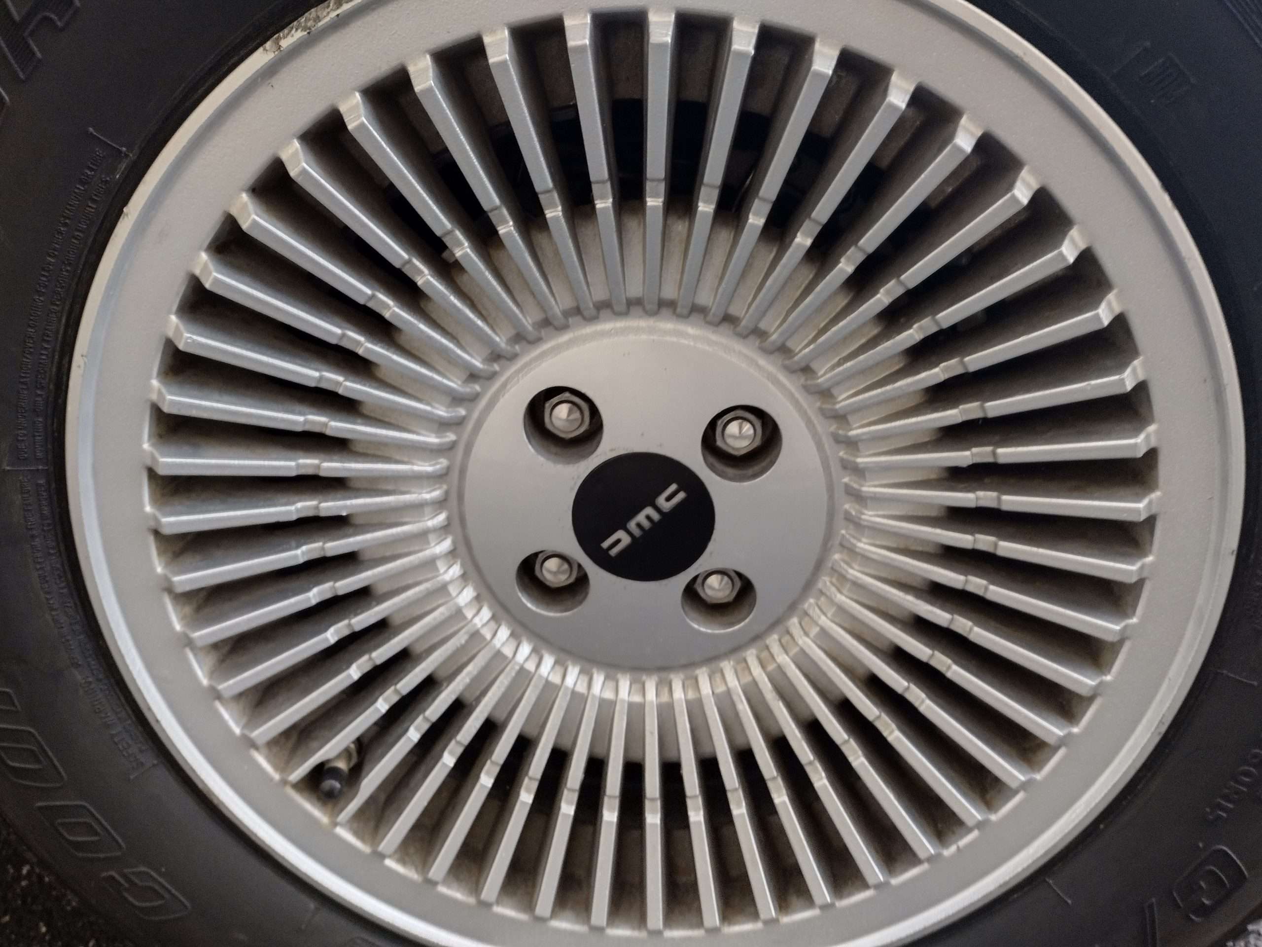 DeLorean Vin 05024 - Image 24