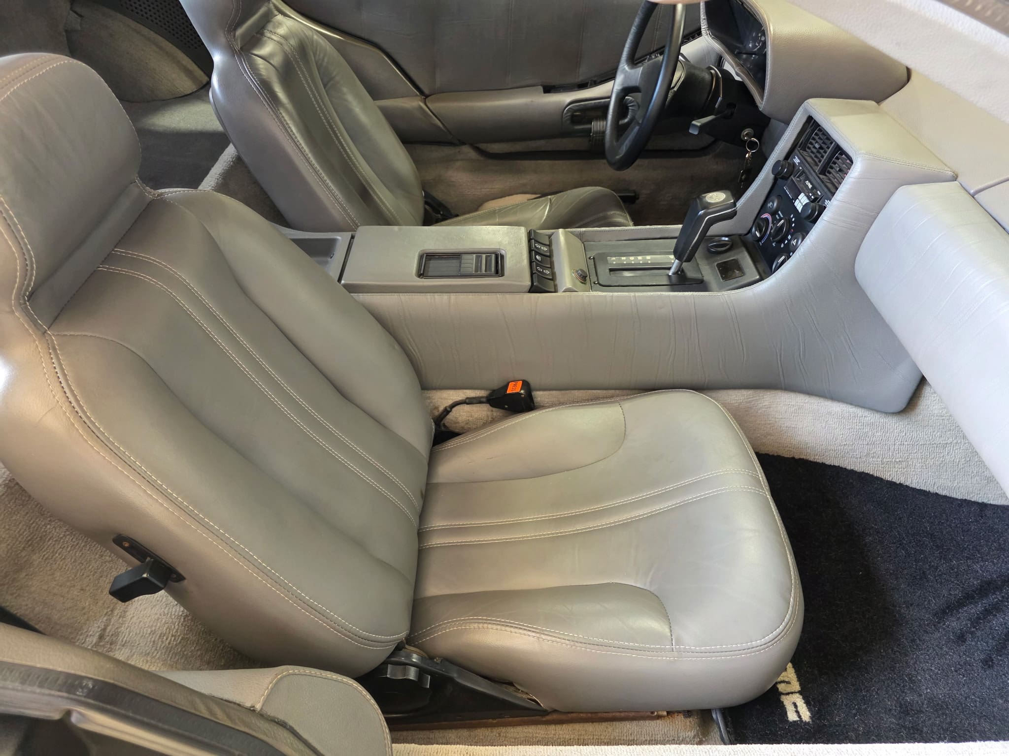 DeLorean vin 04841 - Image 11