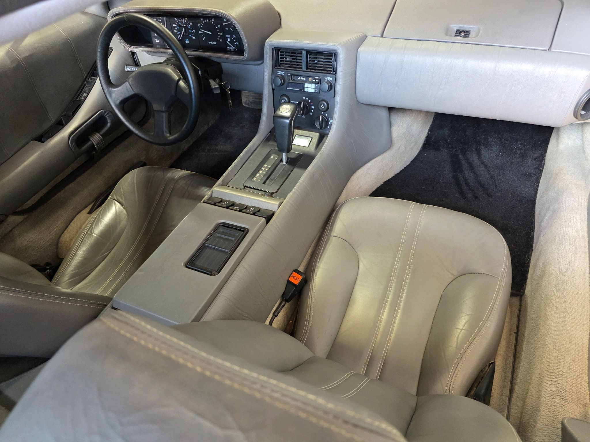 DeLorean vin 04841 - Image 9