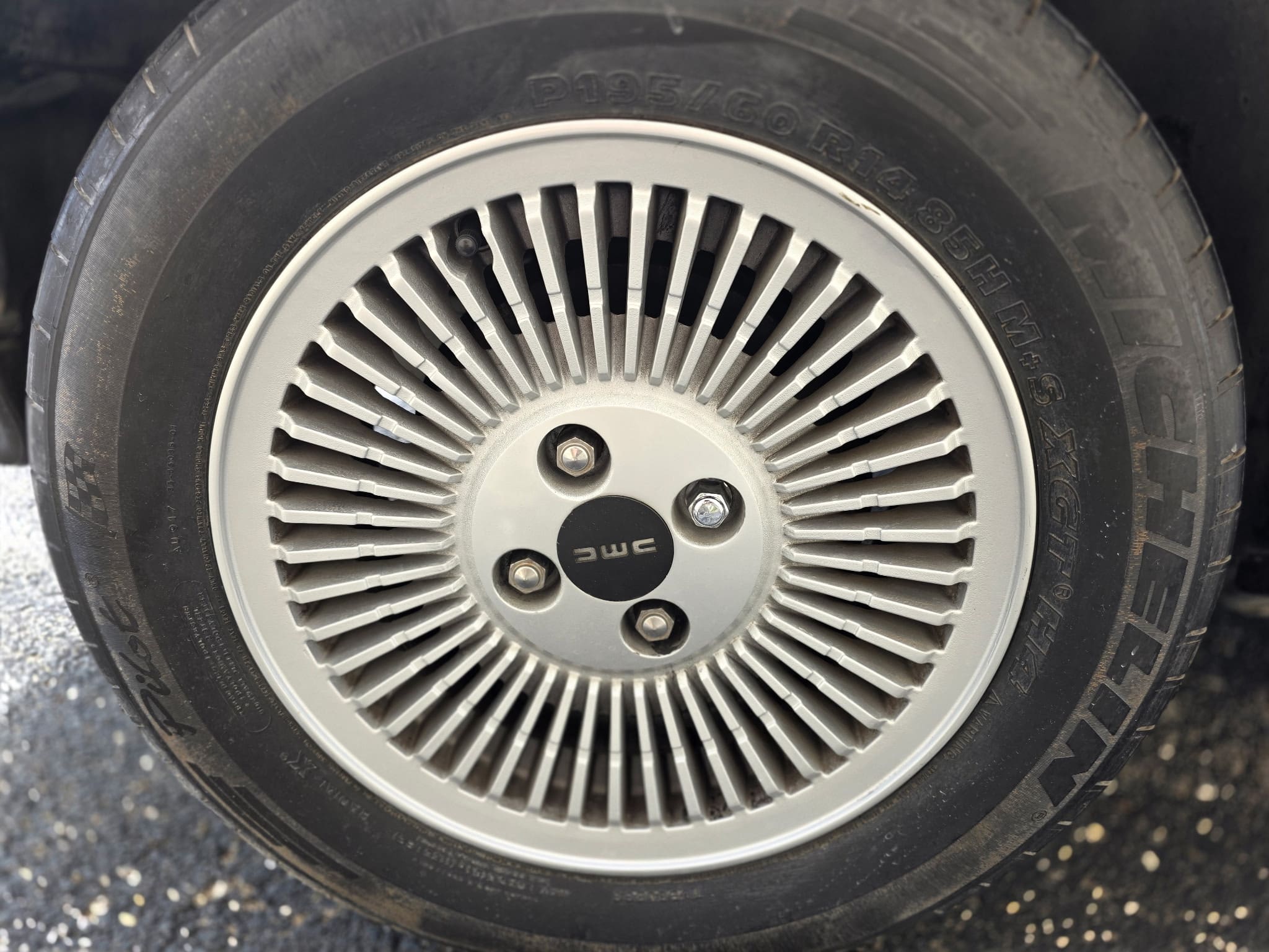 DeLorean vin 04841 - Image 12