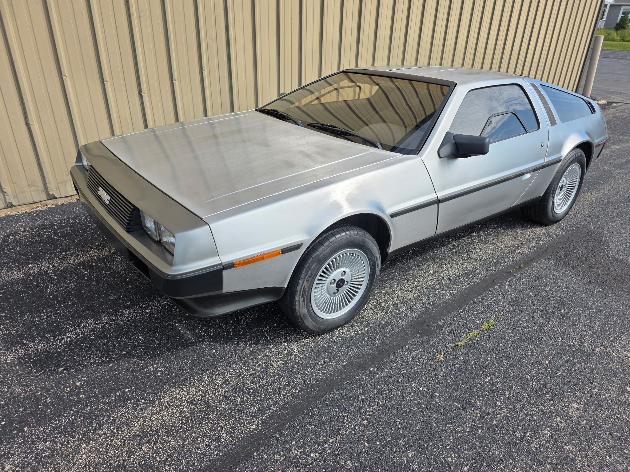 DeLorean vin 04841 - Image 3