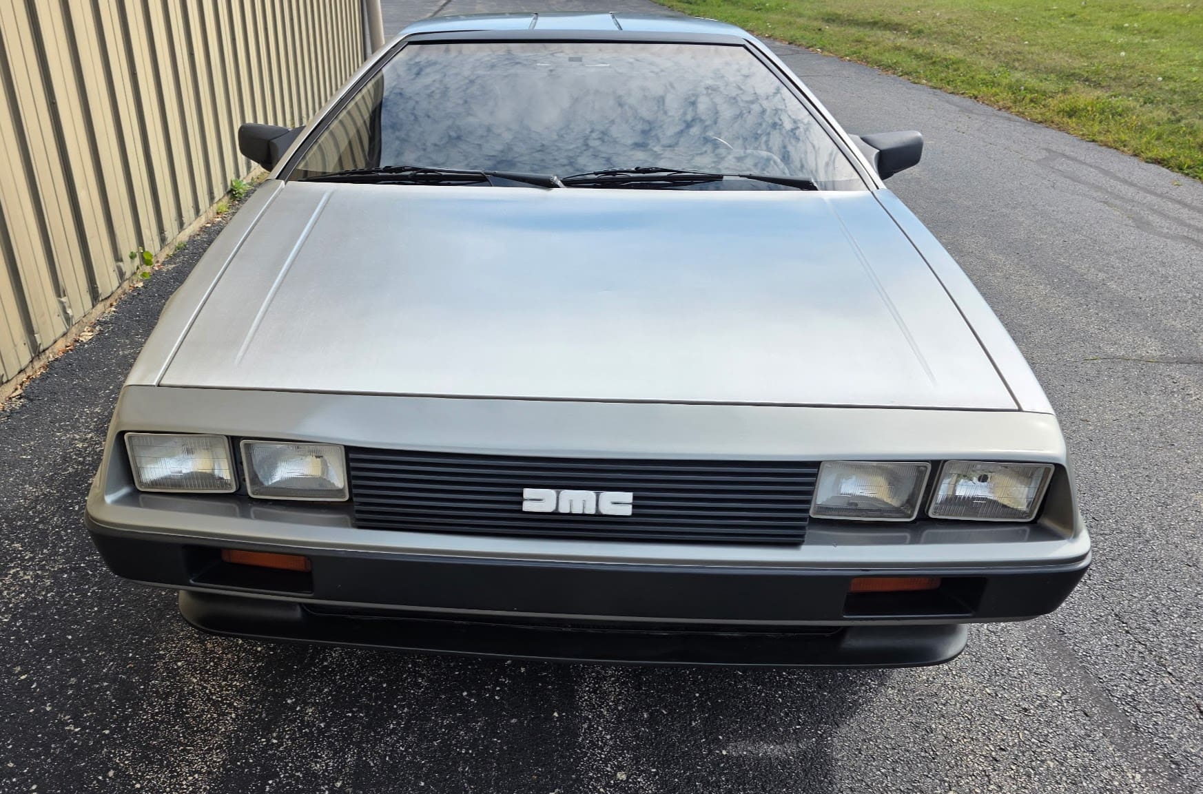 DeLorean vin 04841 - Image 2