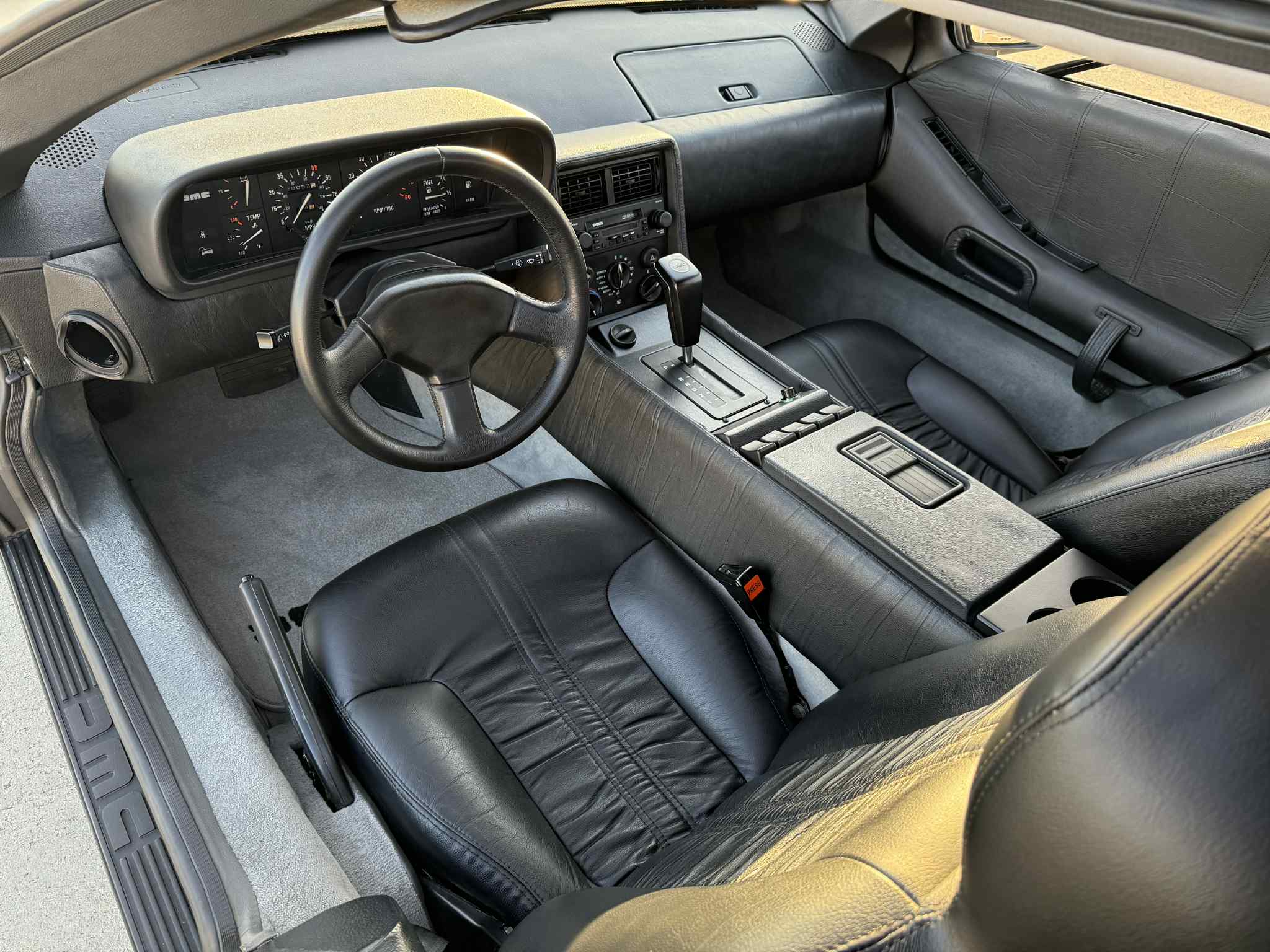 1983 DeLorean - Image 5