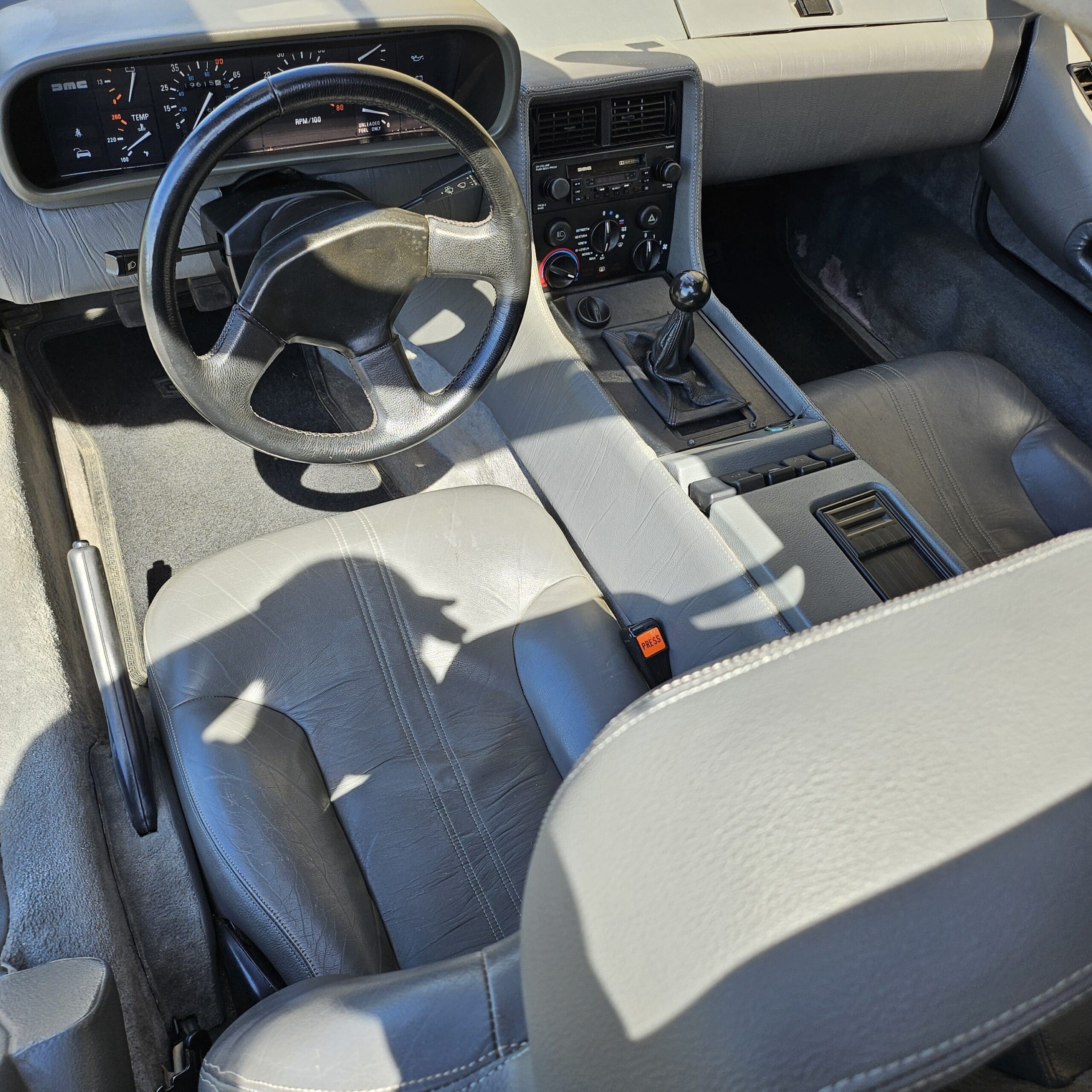 DeLorean vin 10784 - Image 10
