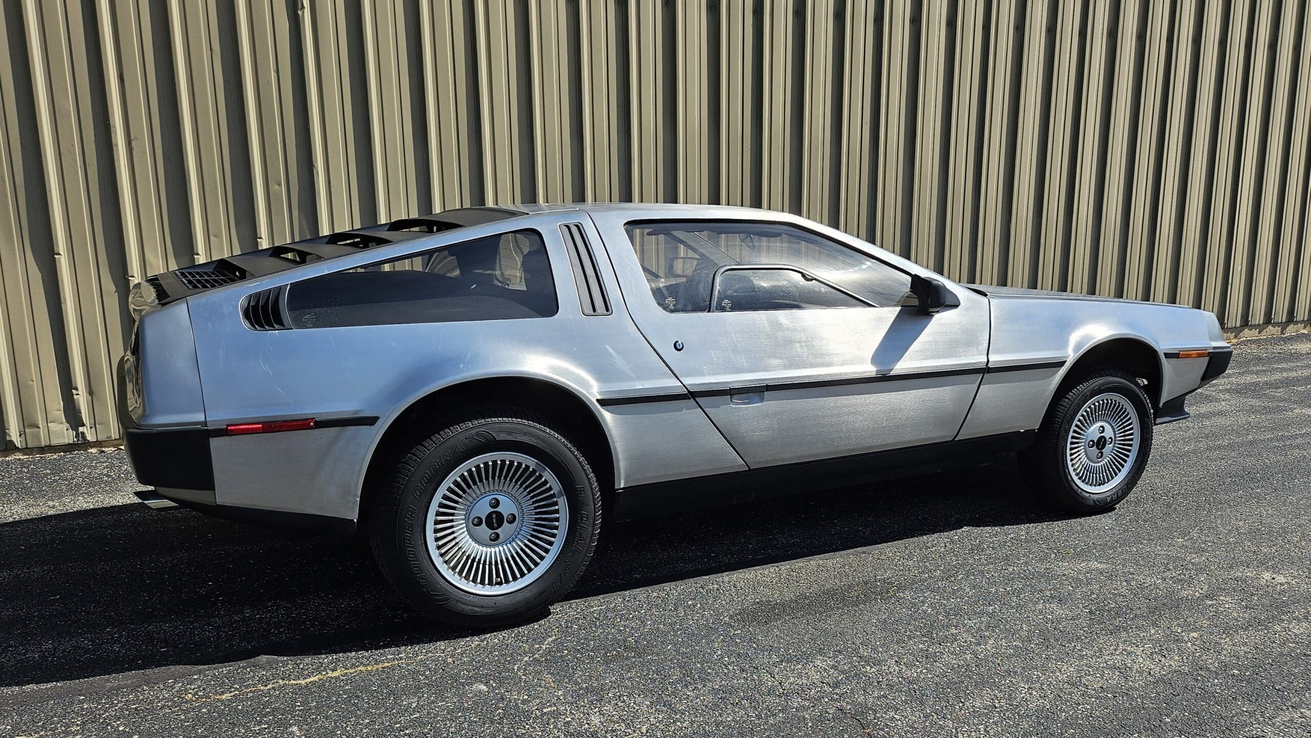 DeLorean vin 10784 - Image 9